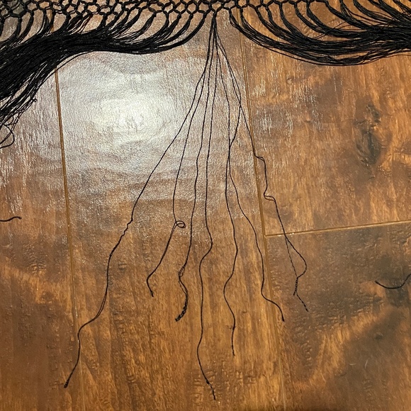 Vintage Shawl Embroidered Wrap Scarf Fringe Black - Picture 9 of 11